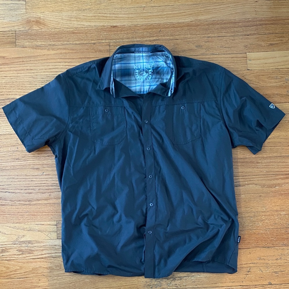 Kuhl Men's Charcoal Grey Short Sleeve Button Down Shirt